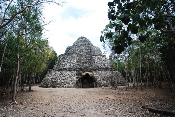 zonas arqueológicas Las zonas arqueológicas y museos pertenecientes al Instituto Nacional de Arqueología e Historia (INAH) permanecerán cerrados hasta nuevo aviso, debido al paso del huracán “Zeta” por la región.