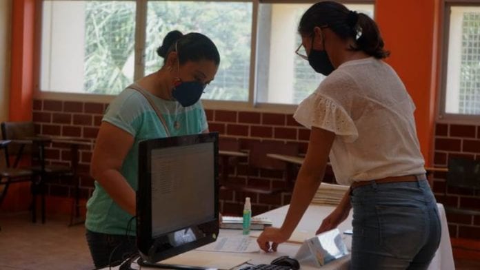 Emprende-yo-te-apuesto “La participación de la juventud quintanarroense es importante en la reanudación económica de Quintana Roo y por esa razón impulsamos y promovemos sus negocios y sus ideas para que generen empleos y se tengan logros”, expresó el gobernador Carlos Joaquín.