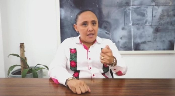 Cristina Torres Gomez Para Cristina Torres la política no se trata de obtener el poder, sino de servir a los ciudadanos y afirma que eso seguirá haciendo