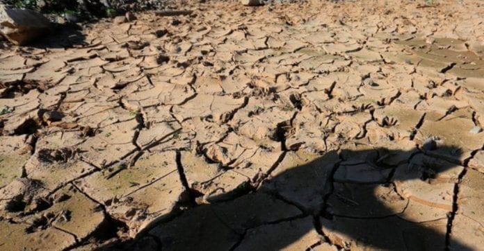 cambio climatico El cambio climático cada vez afectará a más personas en el mundo, sobre todo a los niños de las naciones más pobres; por eso urgen soluciones