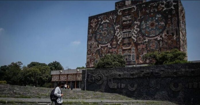 UNAM a paro, piden disculpa de AMLO La comunidad de la UNAM convoca a un paro de dos días; además exige que AMLO le ofrezca una disculpa a la institución
