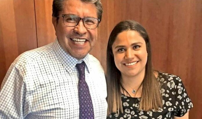 Ricardo Monreal y su hija Catalina Zacatecas es de Ricardo Monreal y familia. Su hermano gobierna, su ex cuñada está en Bienestar y su hija tiene millonarios contratos. Foto: Redes sociales