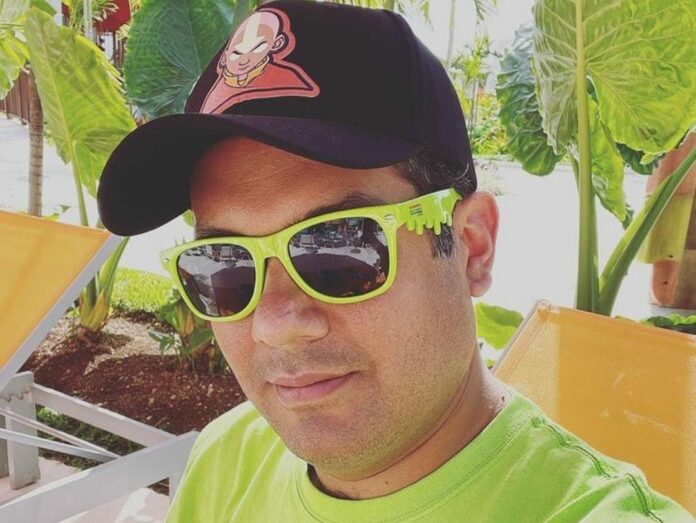 diputado de Morena miente y se va de vacaciones Un diputado de Morena está envuelto en una polémica, pues dijo que estaba en su estado cuando en realidad vacacionaba en Quintana Roo. Foto: Instagaram de Sergio Gutiérrez Luna