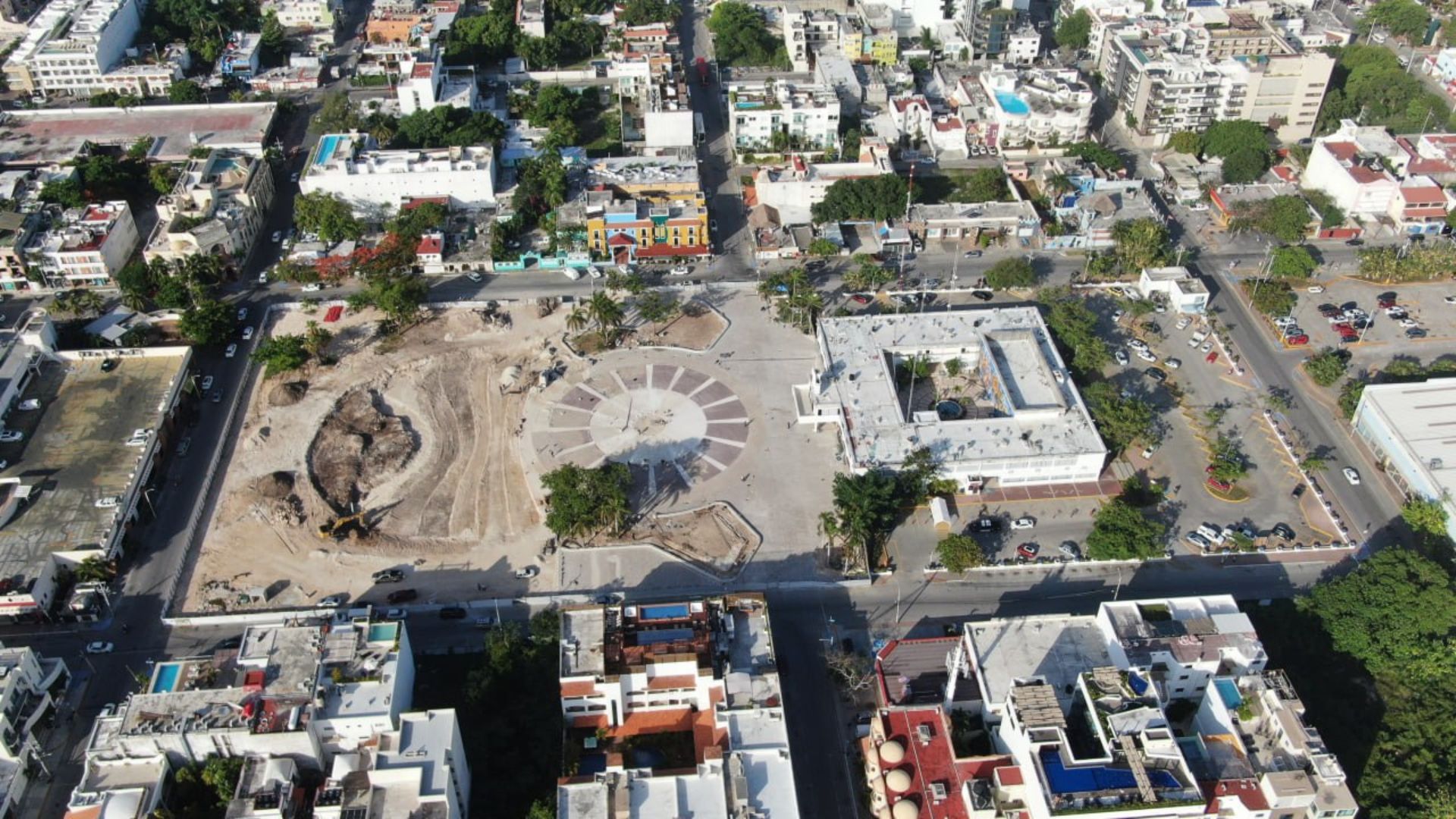 Tras revisión, gobierno de Lili Campos elige a la Plaza 28 de Julio ...