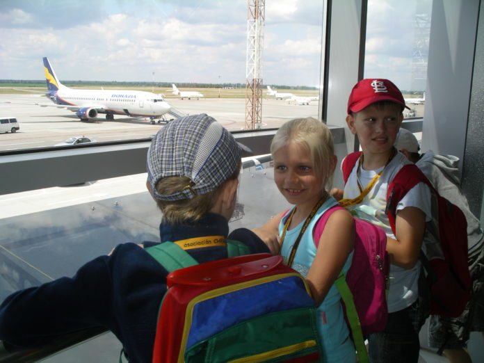 NIÑOS VIAJEROS