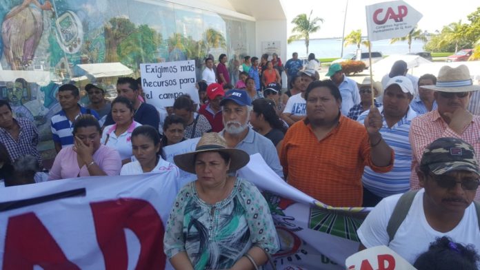 Protesta-Campo-congreso-28112107