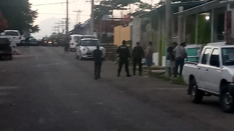 Policía hiere de bala a sujeto en gresca
