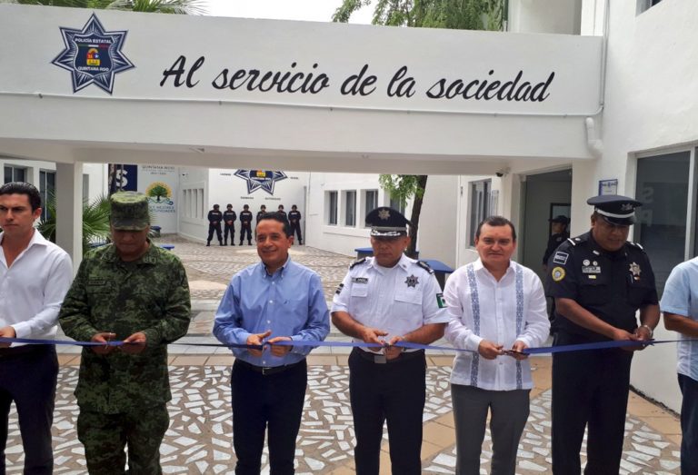 Carlos Joaquin inaugura centro de mado policía estatal en Cancún