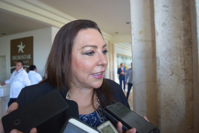 Cora Amalia 06122017