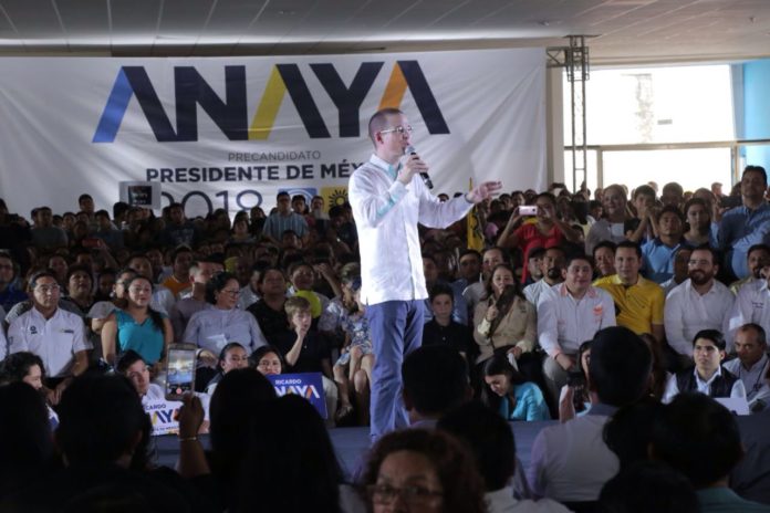 Ricardo Anaya en visita como precandidato a Cancún