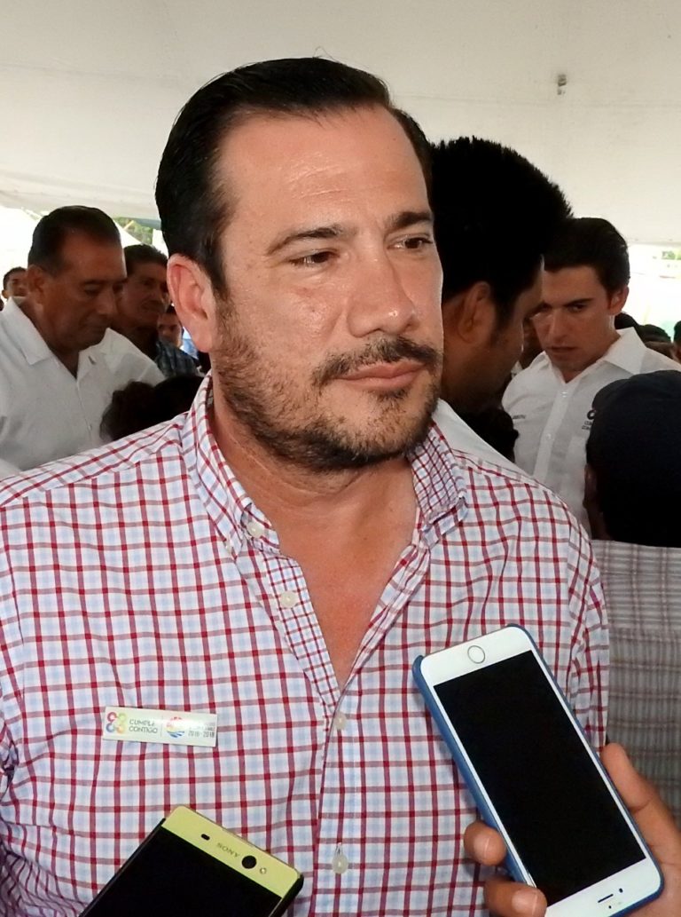 Guillermo Brahms habla de luminarias públicas