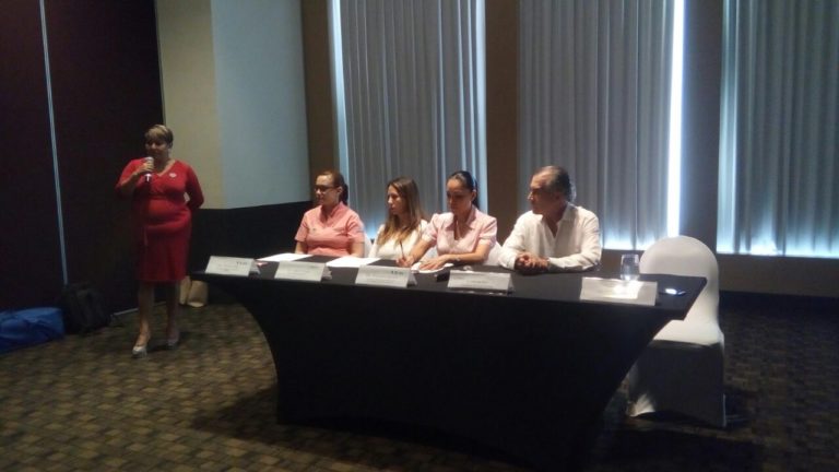 Recaudan millón de pesos para reconstrucción de mamas