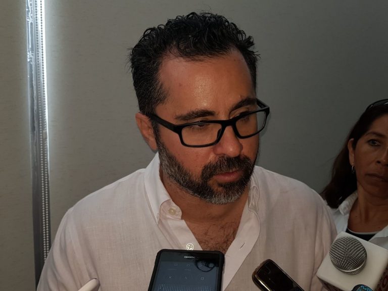 Acusa Constandse al PVEM de legislar “en lo oscurito” y afectar a indígenas