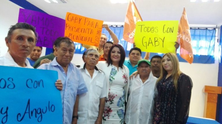Desafía Gabriela Angulo a Perla Tun con inscripción Desafía Gabriela Angulo a Perla Tun con inscripción