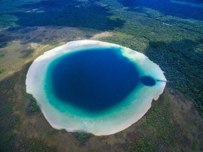 Laguna de Kaan Luum