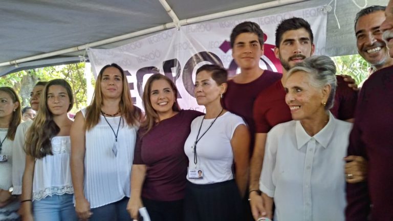 Presenta registro Mara Lezama para “luchar” por Cancún