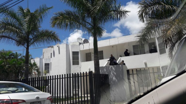 Supuesta extorsión moviliza policías a la SM 20