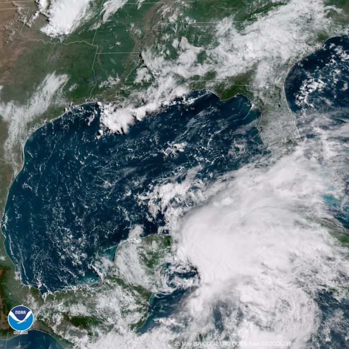 tormenta subtropical alberto