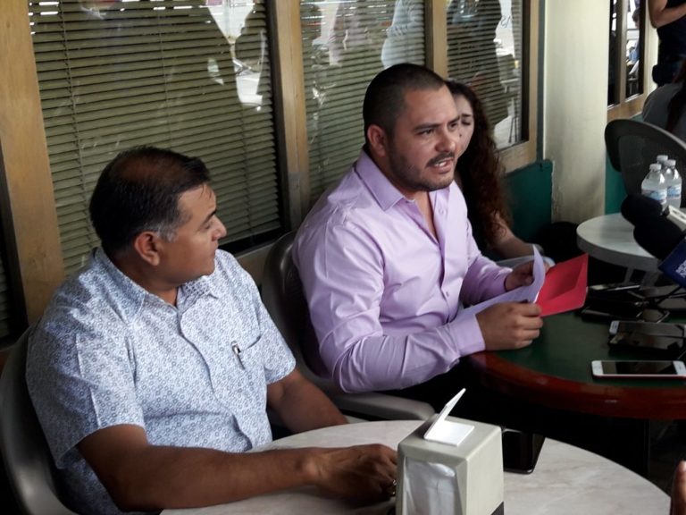 Renuncia Issac Janix a financiamiento públicos de campaña