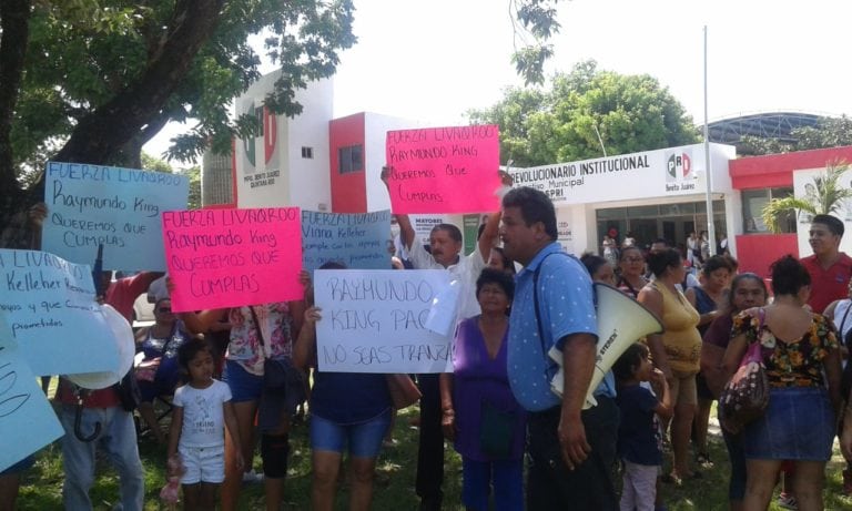 Evidencian a priistas compradores del voto