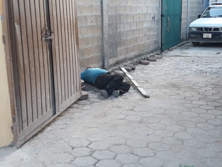 Primer “muertito” del día, aparece ejecutado en El Pedregal