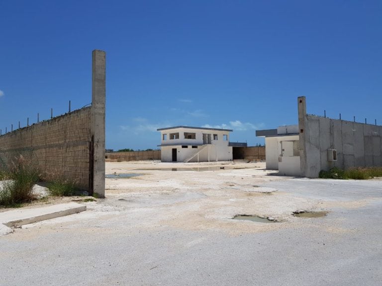 Cementeras dejaron predios abandonados