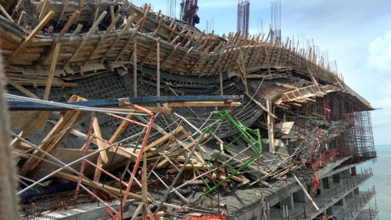 Confirman hallazgo de cadáver en obra de Puerta del Mar