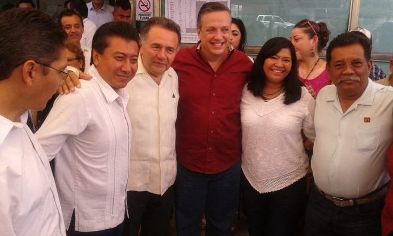 Recibe “Chucho” Pool constancia de diputado electo