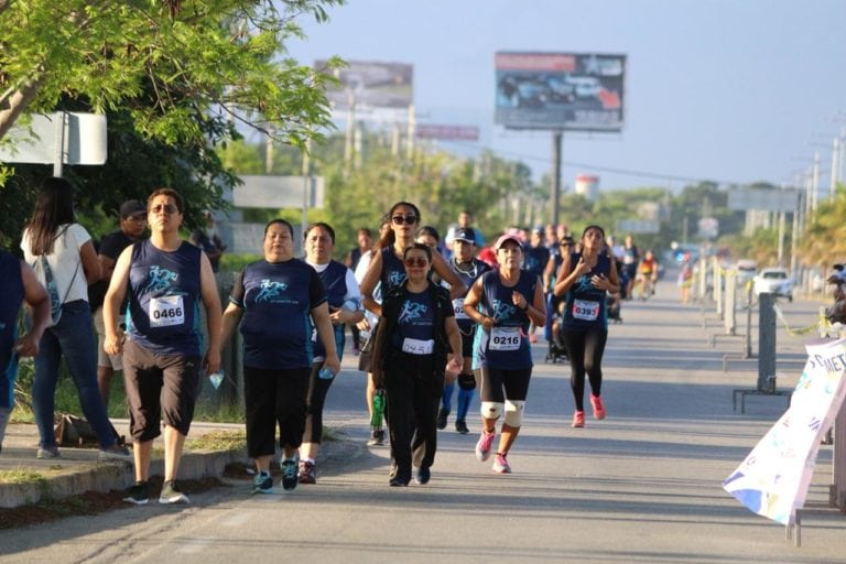 Celebran carrera de aniversario de la UT