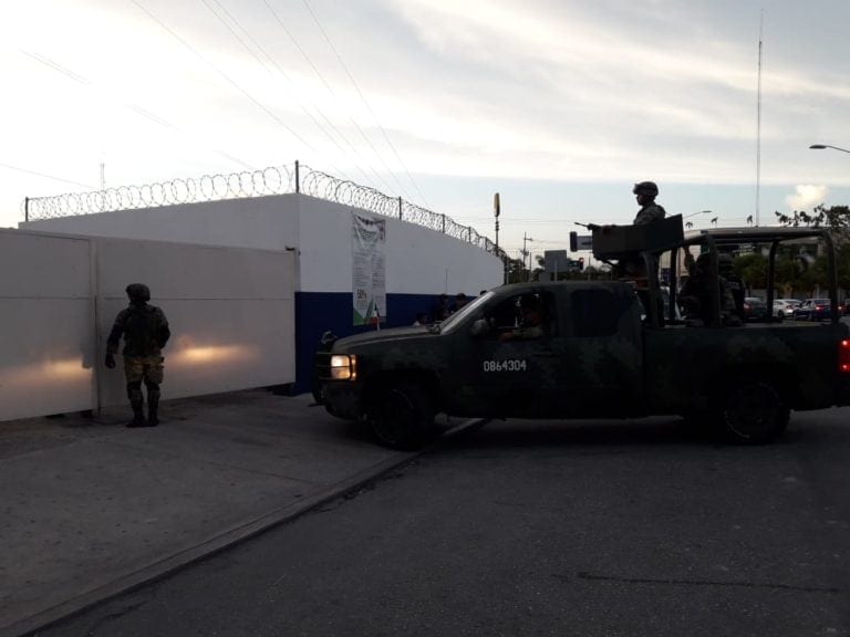 Detienen a tres en cateo de domicilio en el sur de Cancún