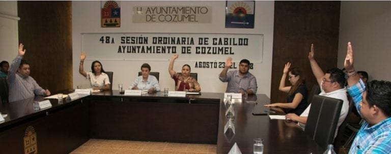Cabildo de Cozumel aprueba en “lo oscurito” bono por fin de administración Cabildo de Cozumel aprueba en “lo oscurito” bono por fin de administración
