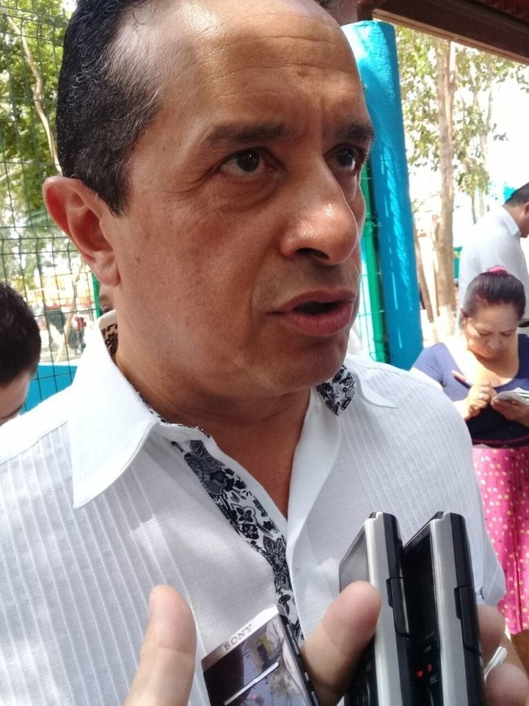 Estamos en “prueba y error” con el sargazo: Carlos Joaquín