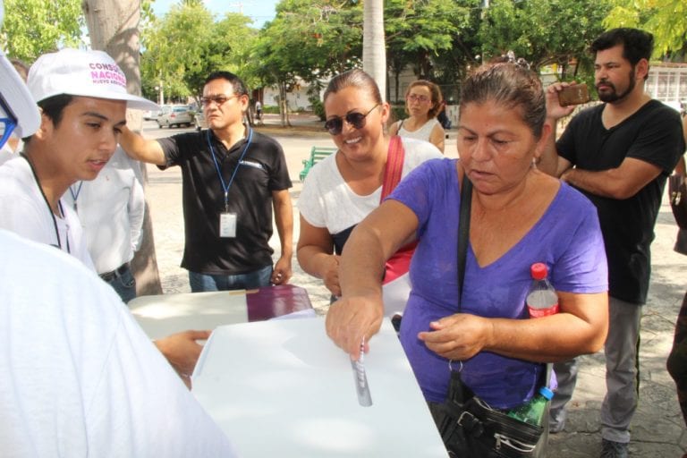 Participarán 25 mil personas de Q. Roo en consulta pública