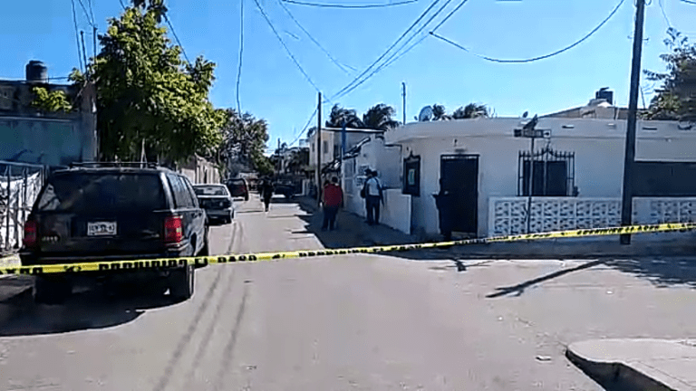 Un joven fue herido de bala en esta zona de alto índice delictivo en Cancún, a la par de otro hecho similar a la altura de Plaza Las Américas, donde no hubo heridos. @Policiacancun @smspytbj #Cancún https://wp.me/p6xCyg-eP3