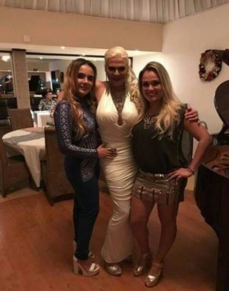 Denuncian a Banco Azteca por corromper a juez y “encerrar” a empresaria de Cancún