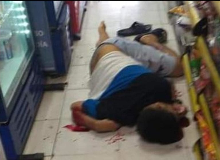 Ejecutado y mujer herida dejan dentro de expendio de cerveza