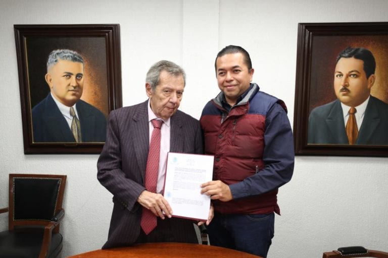 Recibe Emiliano Ramos decreto de Guardia Nacional