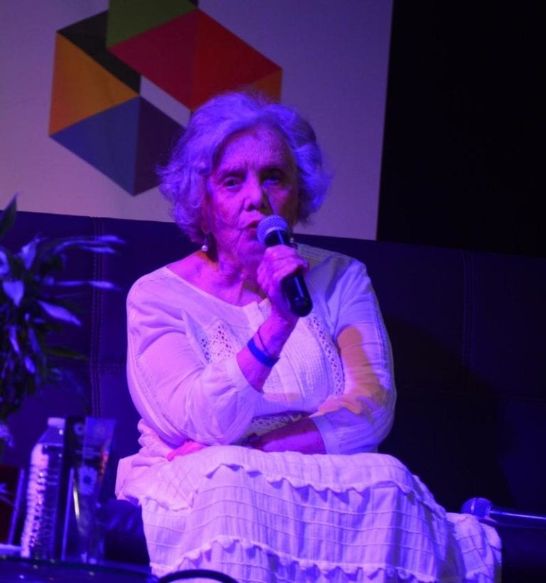 La Cuarta Transformación significa romper con el paso corrupto: Elena Poniatowska