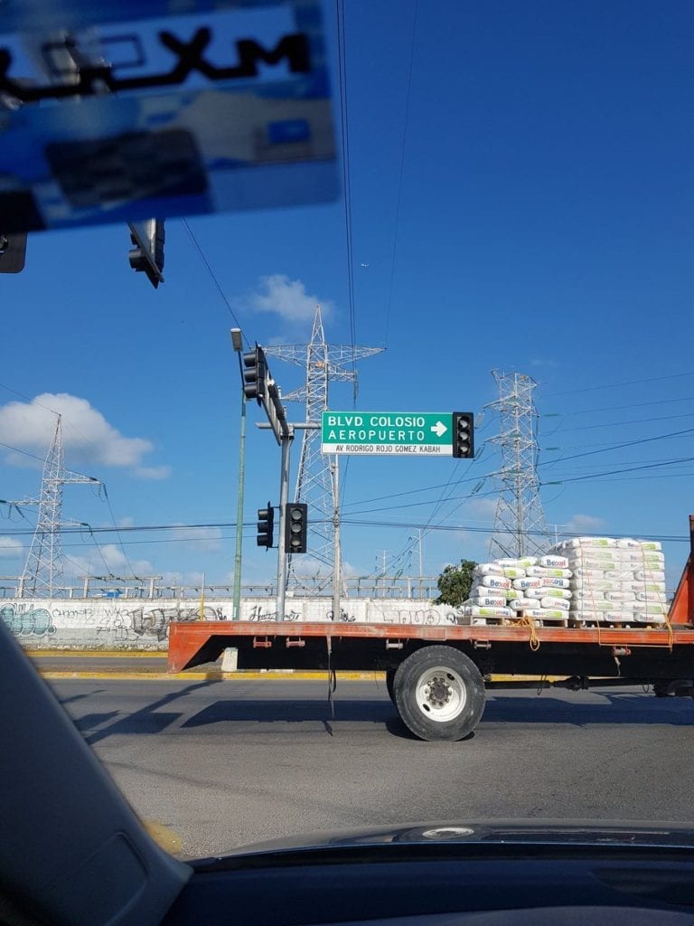 Apagón afecta a casi toda la Península de Yucatán