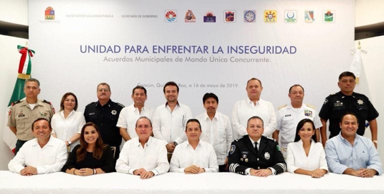 Carlos Joaquín y presidentes municipales formalizaron el mando único concurrente