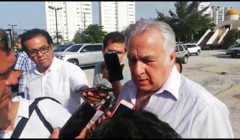 Ya llegó a Cancún buque de Marina que recolectará Sargazo: Torruco