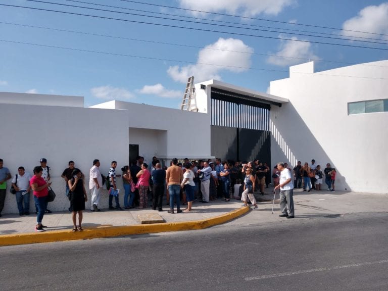 Multitud exige a la Fiscalía información por 80 detenidos en Palazzo de la ZH