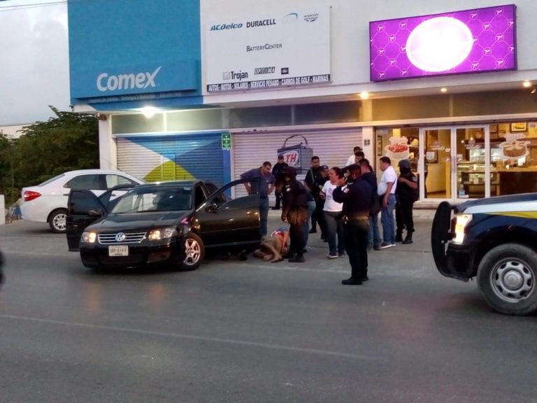 Policías se lanzan en persecución… pero contra las víctimas