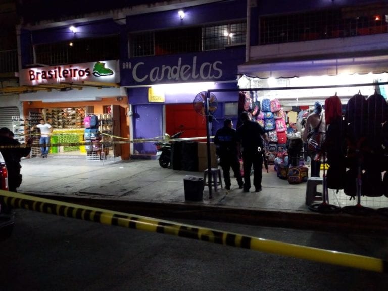 Muere fuera del “Bar Candelas” de Cancún