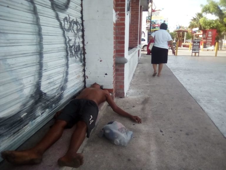 Asaltan entre 7 y 10 comercios al día en el centro de Cancún: empresarios