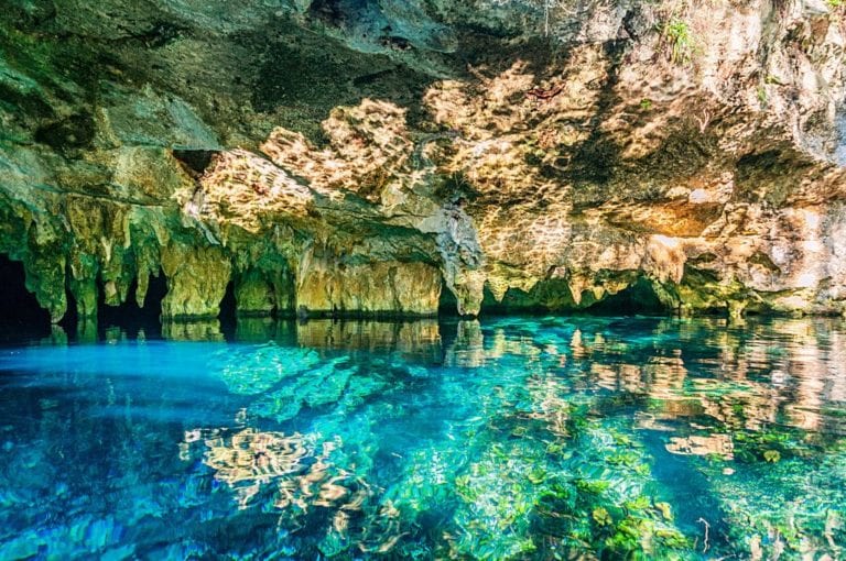 Los cinco cenotes mágicos de México que te sorprenderán