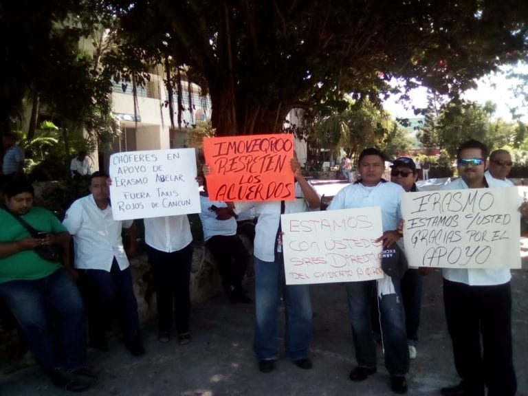 Protestan taxistas de Cancún, no quieren a los de Isla Mujeres