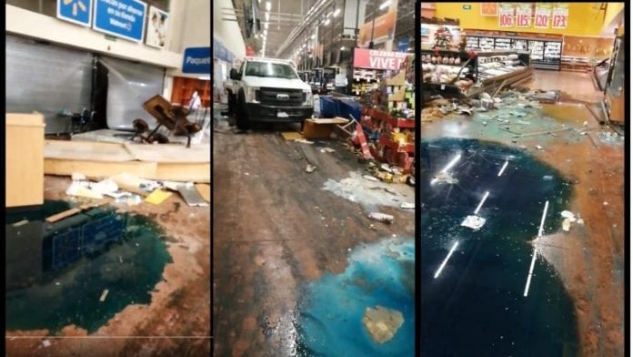 grupo_armado_causx_pxnico_al_irrumpir_en_walmart_de_celaya_1_crop1576625968772.jpg_219914347