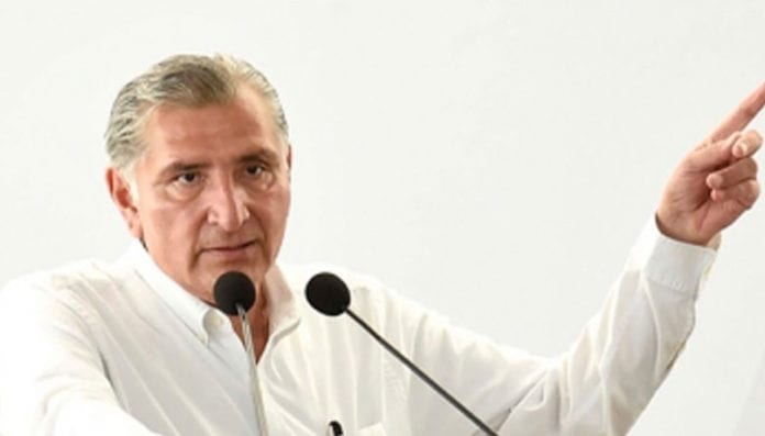 Adán Augusto López Hernández, gobernador de Tabasco, invirtió 100 mil pesos en 