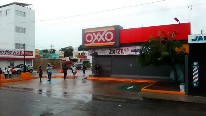 Oxxo cerrado